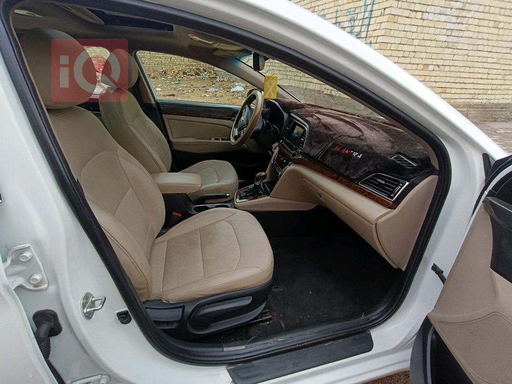 هيونداي النترا